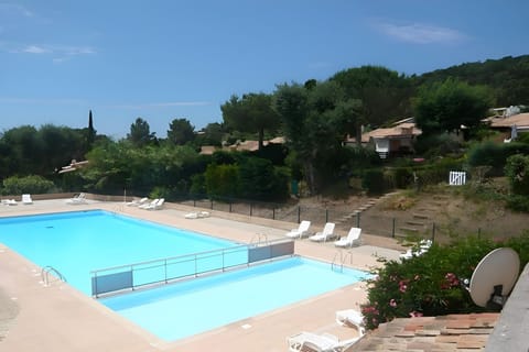 Holiday Home Swimming Pool
