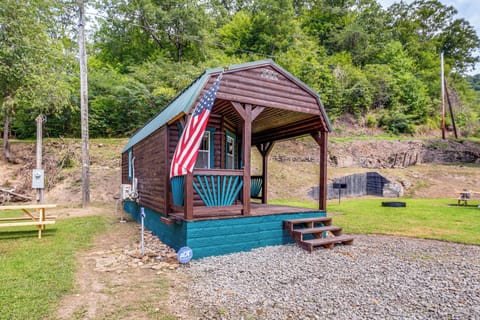 Roderfield Vacation Rental | Studio | 1BA | 325 Sq Ft