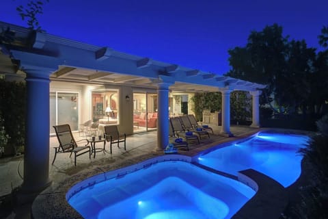 K0715 - 29 - NIGHT BACK OF HOUSE.jpg