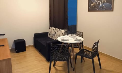 Superior Apartment | Dining