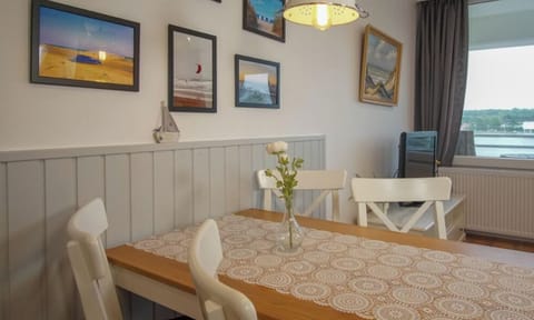 House | Dining