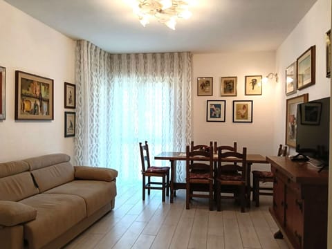 Furniture, Interior Design, Flooring, Floor, Couch, Wood, Room, Living Room, Ceiling, Table