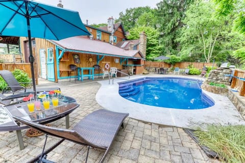 House (6 Bedrooms) | Interior