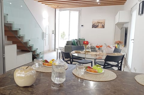 House (3 Bedrooms) | Dining room
