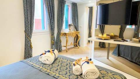 Apartment (1 Bedroom) | 1 bedroom, iron/ironing board, cribs (surcharge), bed sheets