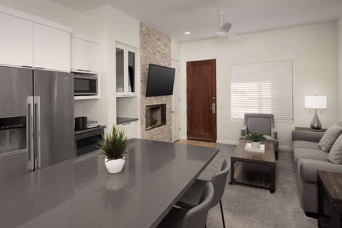 1-Bedroom Casita, Full Kitchen, Living Room | Living area | 27-inch TV with cable channels, video-game console