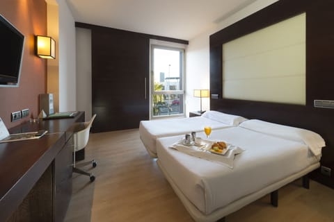 Minibar, in-room safe, desk, soundproofing