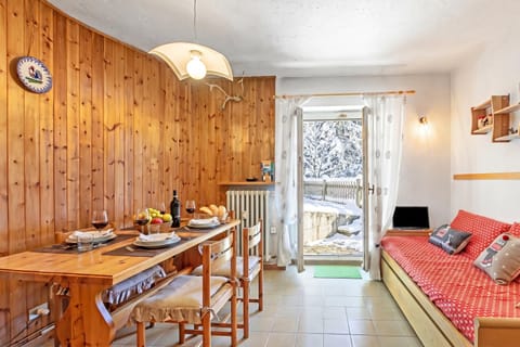 Living and dining room