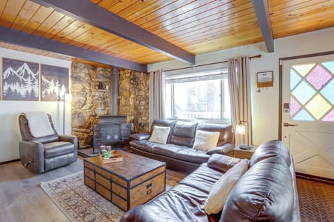 Big Bear Vacation Rental | 2BR | 1BA | 900 Sq Ft