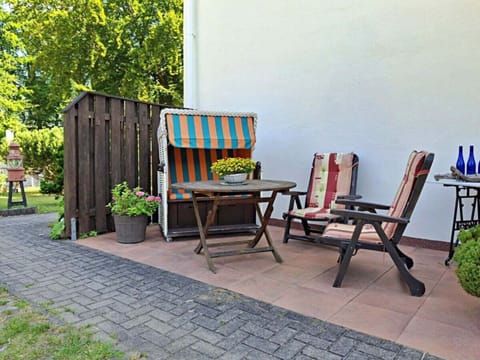 House | Outdoor dining