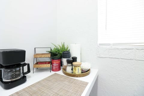 House | 4 bedrooms, high-speed internet