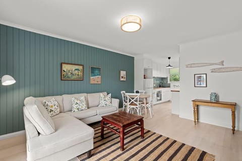 Located in a quiet street just metres from the beach Sans Souci has everything you need for a beachside holiday