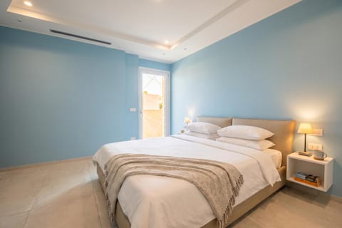Family Apartment, 2 Bedrooms, Microwave, Mountainside (Villa Venere With Garden & Parking) | 2 bedrooms
