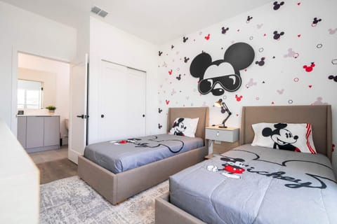 Basic Villa | 4 bedrooms, desk, cribs (free), WiFi (free)