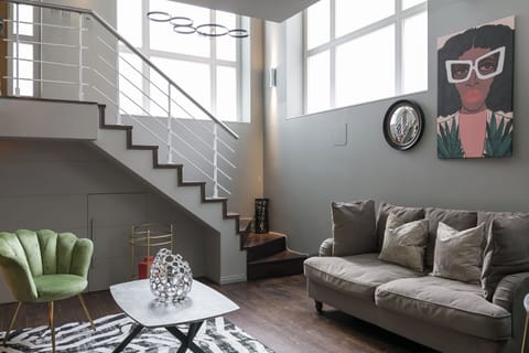 Apartment, 1 King Bed with Sofa bed, Kitchen, City View (Stukeley 2) | Living area