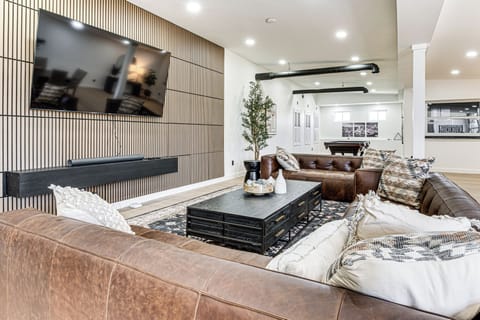Indianapolis Vacation Rental | 3BR | 2BA | 3,800 Sq Ft