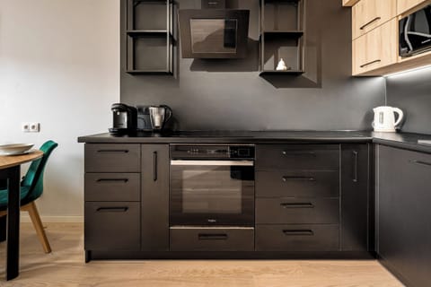 Apartment, Balcony | Private kitchenette