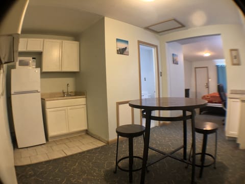 Studio King Mountain | In-room dining