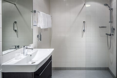 Eco-friendly toiletries, hair dryer, towels