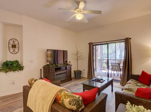 Communal lounge / TV room,Living Room