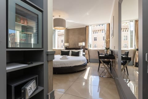 Deluxe Triple Room | Frette Italian sheets, premium bedding, down comforters