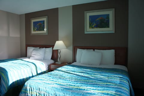 2 Double Beds Non-Smoking | Iron/ironing board, free WiFi, bed sheets