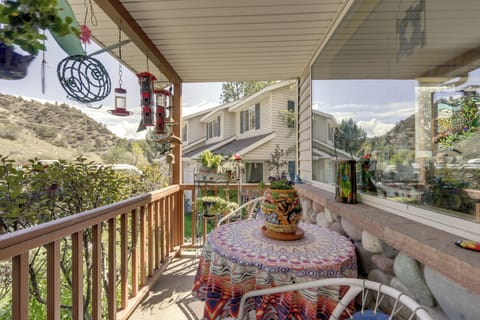 New Castle Vacation Rental | 2BR | 1.5BA | 1,400 Sq Ft