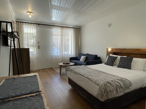 Studio | Soundproofing, iron/ironing board, free WiFi, bed sheets