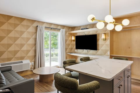 Premium Studio Suite | Desk, laptop workspace, blackout drapes, iron/ironing board