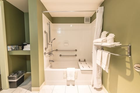 Premium bedding, in-room safe, desk, blackout drapes