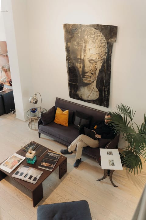 32-inch LCD TV with satellite channels, TV