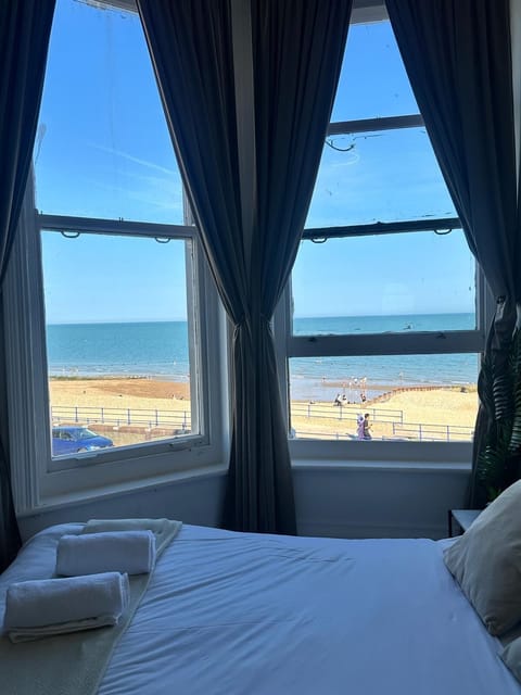 Standard Quadruple Room, Ensuite, Sea View | Free WiFi, bed sheets