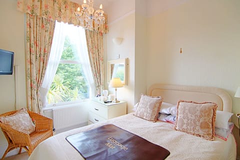 Standard Double Room, Ensuite | Premium bedding, individually decorated, individually furnished, desk