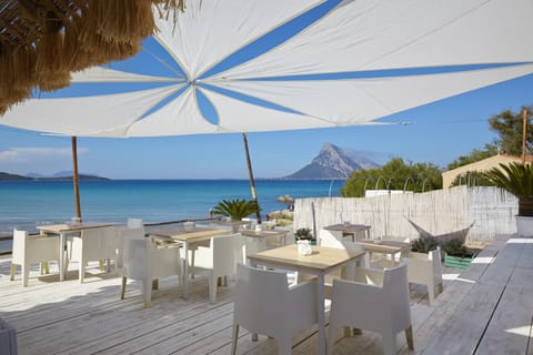 Beach bar