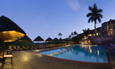 Outdoor pool, sun loungers