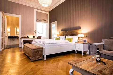 Deluxe Double Room, Courtyard View | Premium bedding, minibar, in-room safe, individually decorated