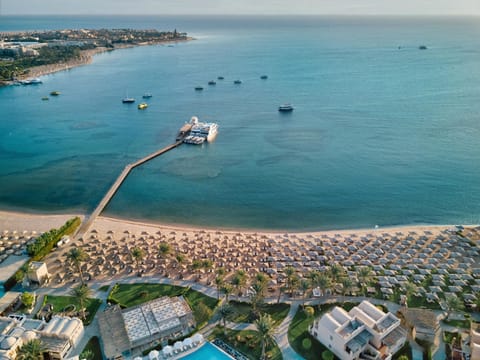 Beach nearby, sun loungers, beach umbrellas, beach towels