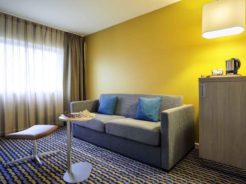 Junior Suite, 1 Double Bed with Sofa bed | Premium bedding, in-room safe, desk, blackout drapes