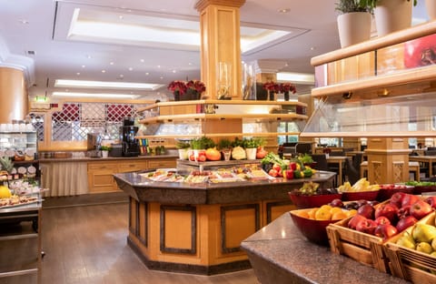 Daily buffet breakfast for a fee