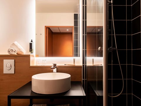 Standard Twin Room, 2 Twin Beds | Premium bedding, desk, soundproofing, iron/ironing board