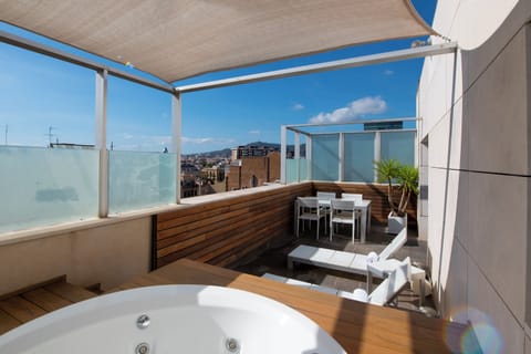 Junior Suite (Jacuzzi on the Terrace) | Balcony