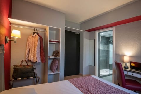 Single Room | Individually decorated, individually furnished, desk, blackout drapes