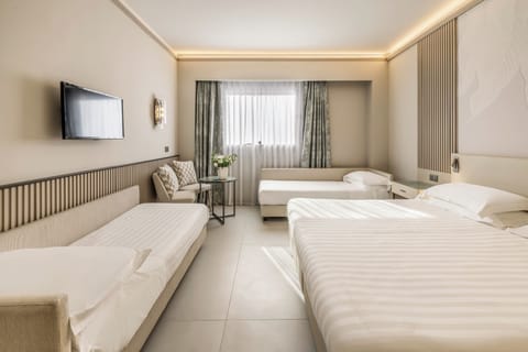 Exclusive Quadruple Room | Premium bedding, down comforters, minibar, in-room safe