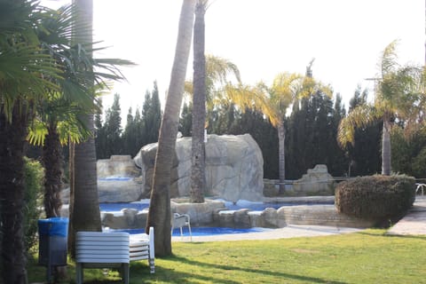 Seasonal outdoor pool, sun loungers
