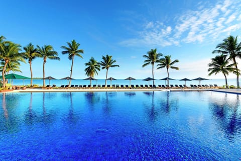 9 outdoor pools, pool umbrellas, sun loungers