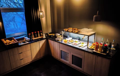 Daily buffet breakfast for a fee