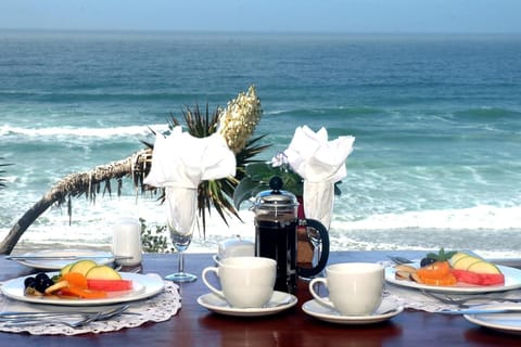 Daily cooked-to-order breakfast for a fee