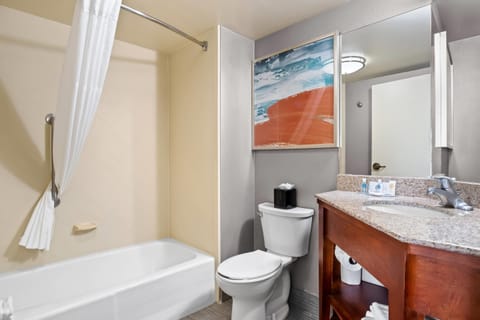 Standard Room, 1 King Bed, Non Smoking | Desk, iron/ironing board, free cribs/infant beds, free WiFi