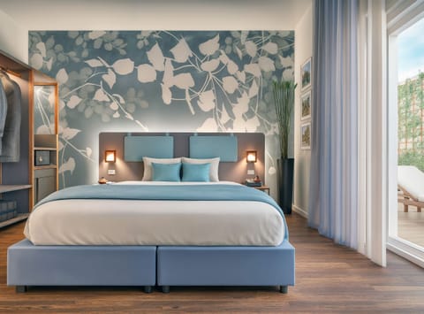 Classic Room | In-room safe, blackout drapes, bed sheets