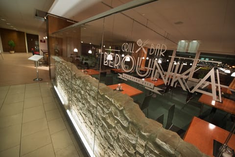Snack bar
